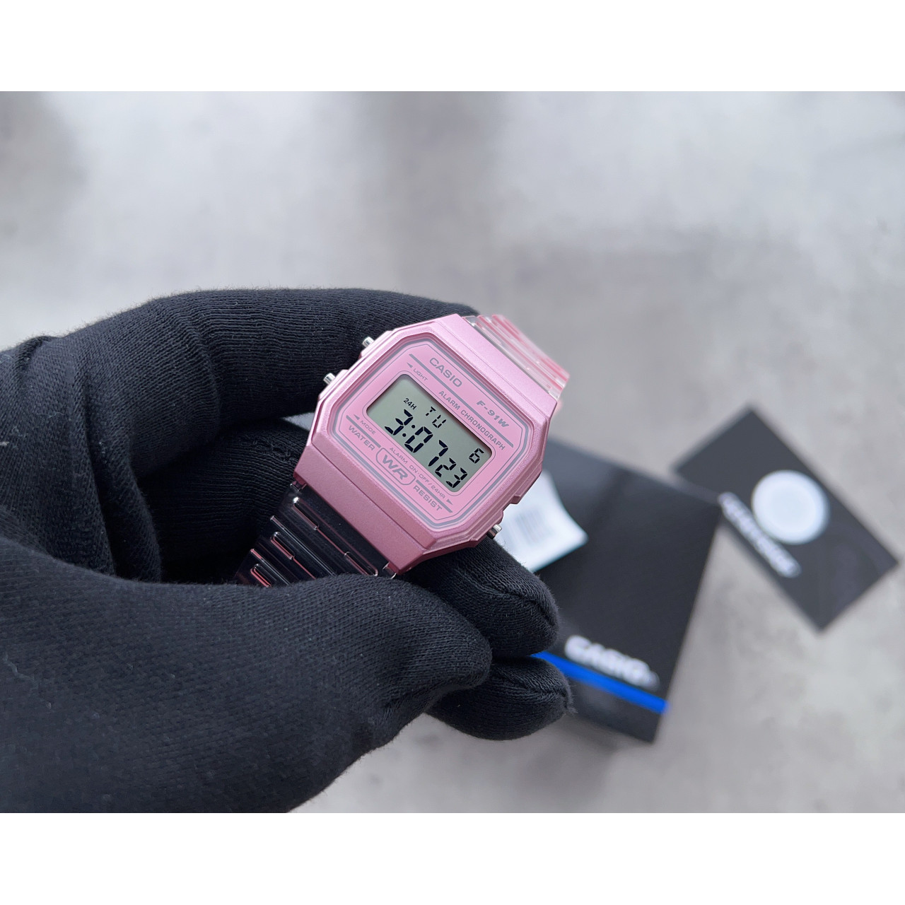 Купити рожеві Casio Вінтаж F-91WS-4 в магазині OSTRIYSHOP